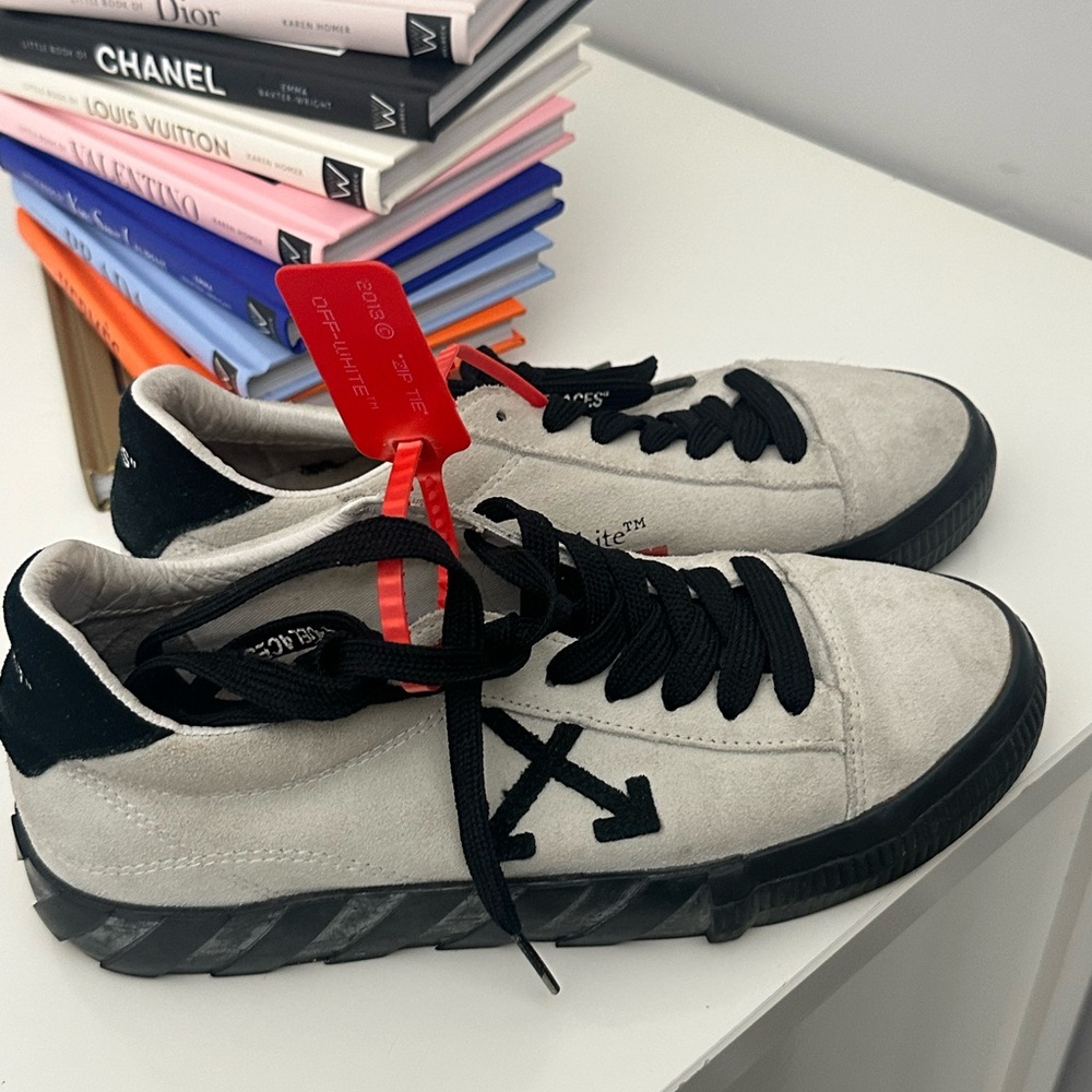 Off-White Cream and Black Arrow Sneakers